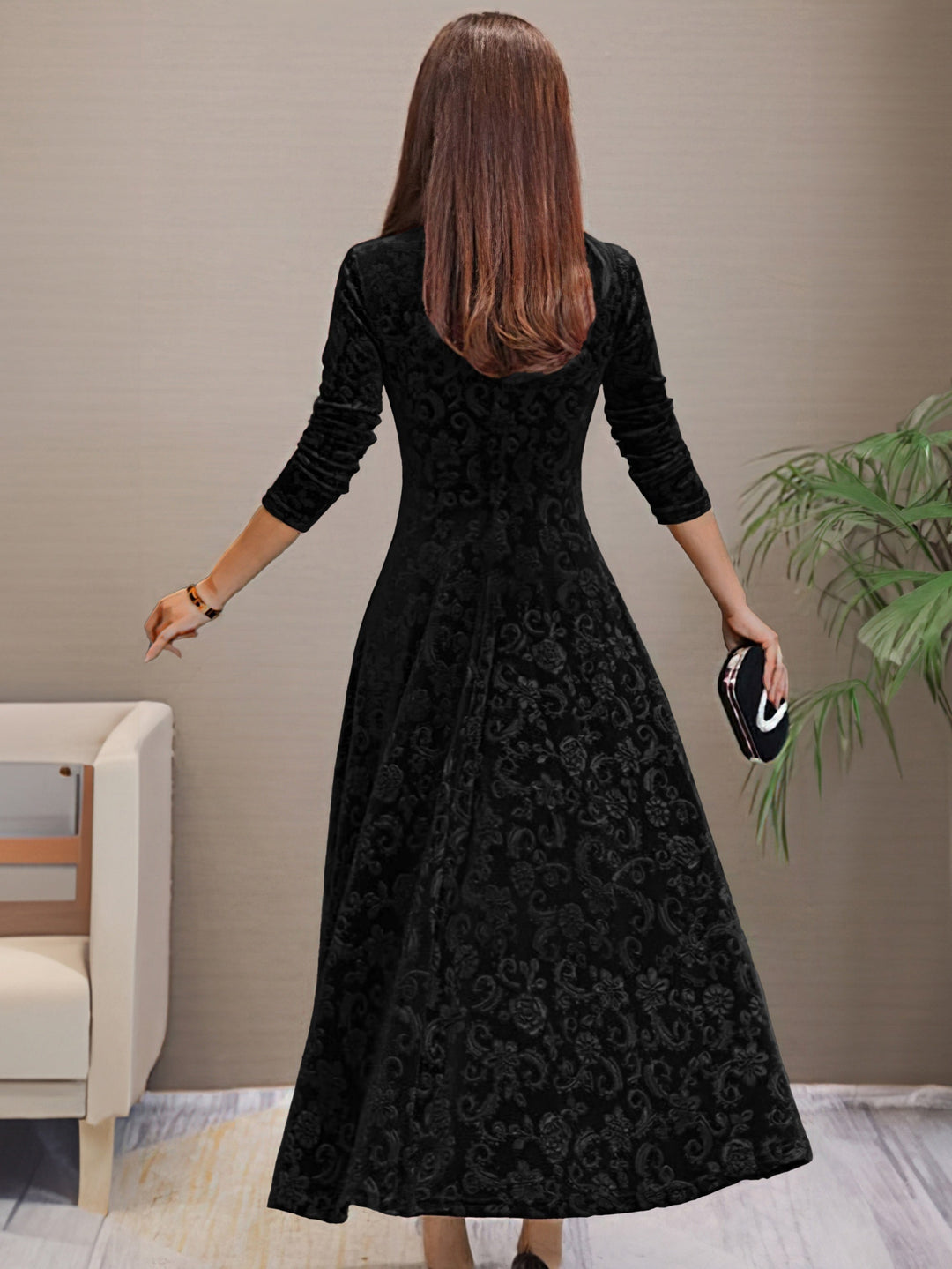 Avery | Elegant V-Neck Statement Maxi Dress