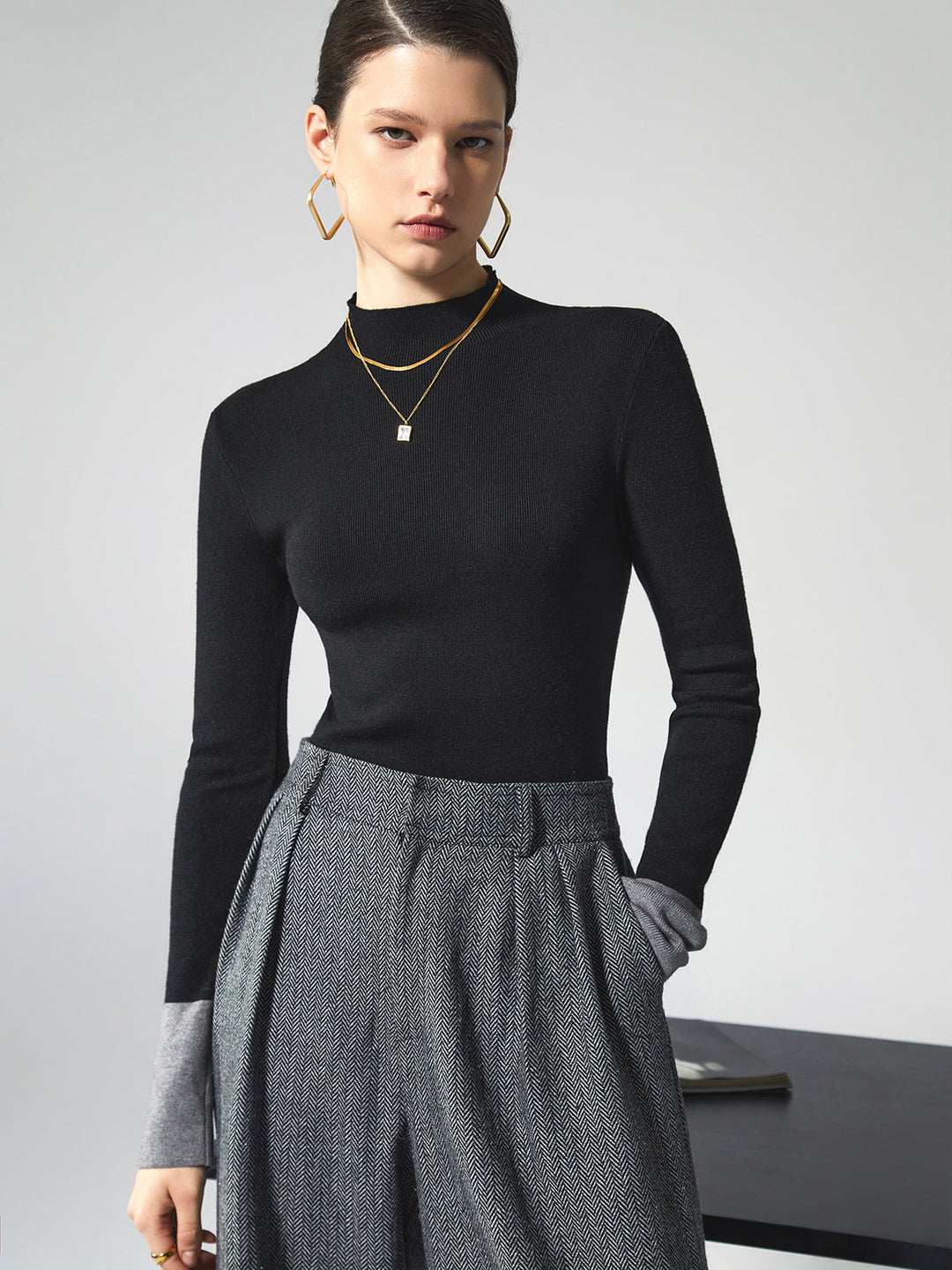 Annette | Contrast-Cuff Mock Neck Sweater