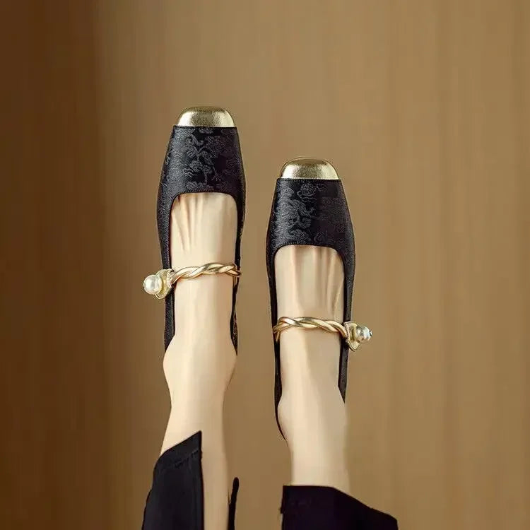 Amelia | Vintage Braided Pearl Strap Shoes