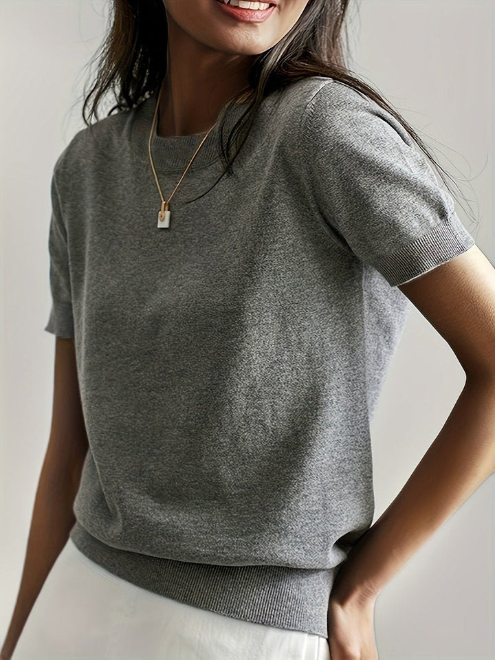Amelia - Women's Relaxed-Fit Short-Sleeve Knit Sweater Top